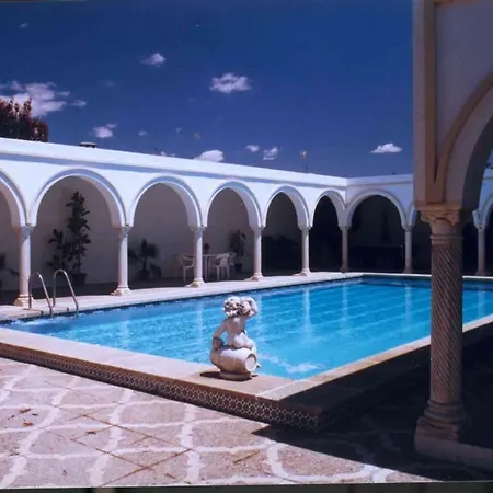 Villa Del Manzano Villanueva del Ariscal Exterior photo